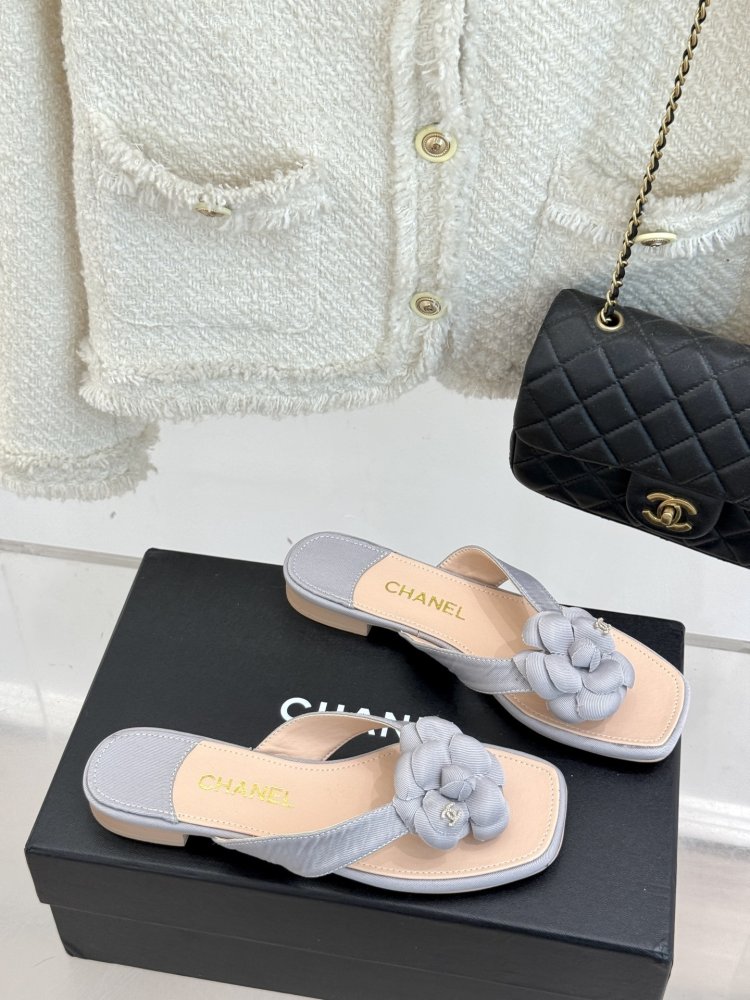 Шльопанці жіночі фото 3