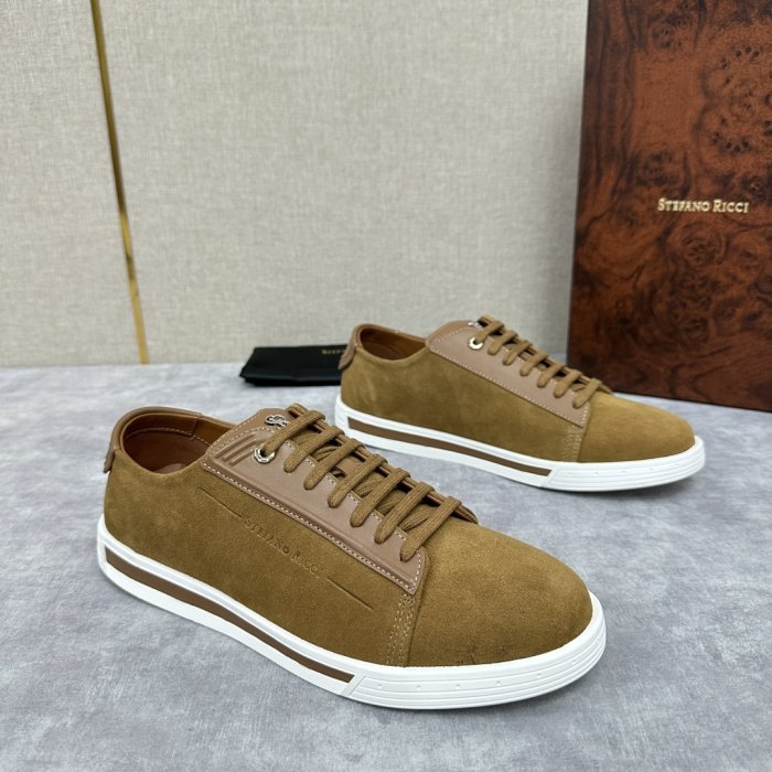 Кросівки фото 2