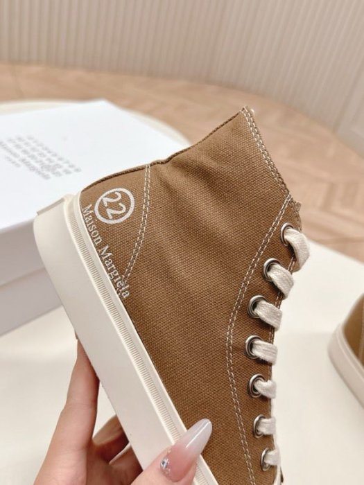 Кеди жіночі з роздвоєним носком фото 9