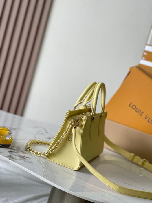 Сумка женская OnTheGo East West M11273 25 см фото 4