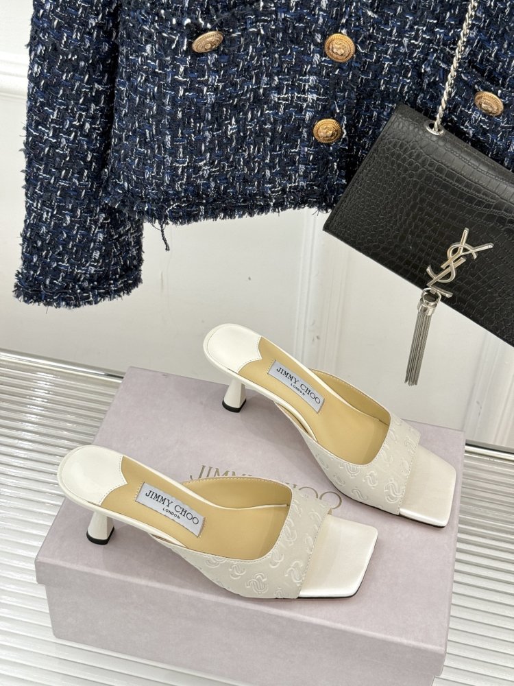 Босоножки фото 3