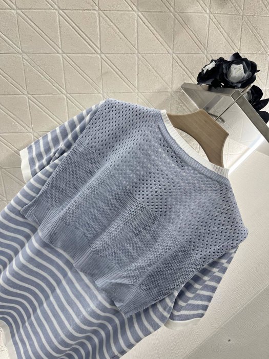 Футболка женская фото 4