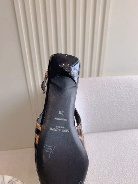 Босоножки фото 9