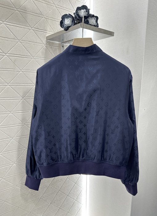 Куртка жіноча фото 11