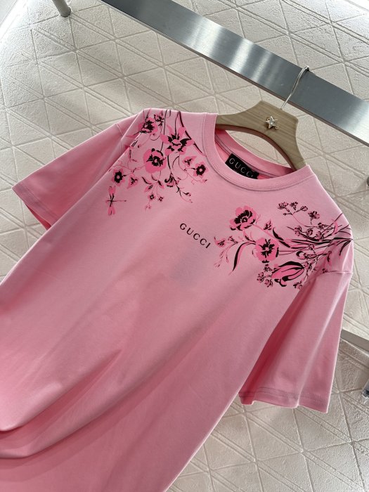 T-shirt women's фото 8