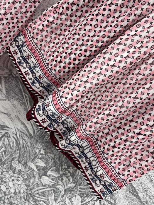 Костюм женский фото 5