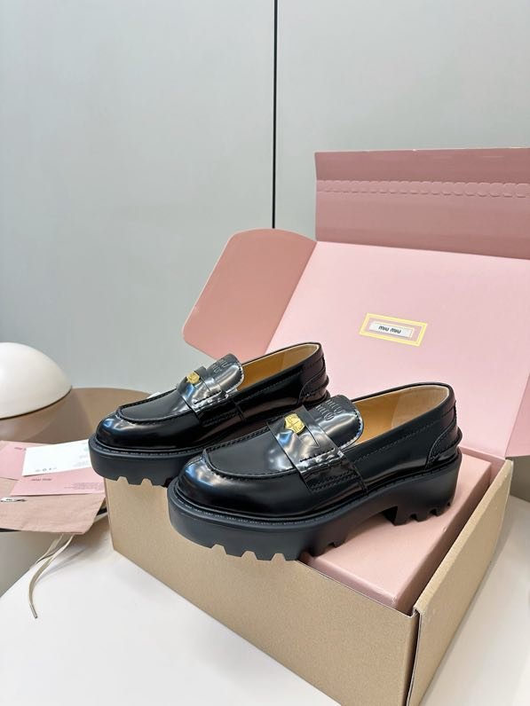 Лоферы женские на платформе фото 6