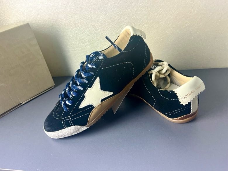 Кроссовки Golden Goose true star