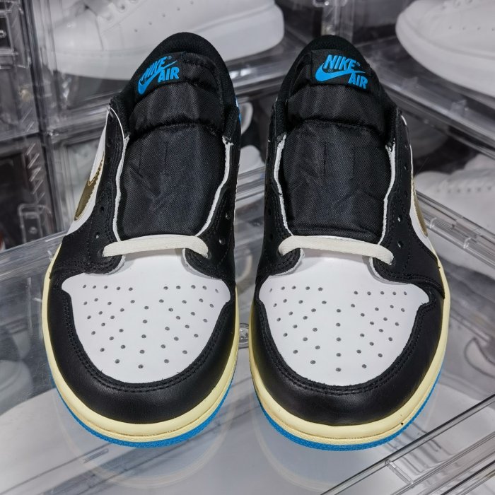 Sneakers Air Jordan 1 Retro Low OG фото 4