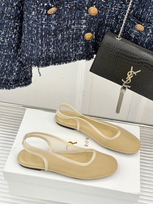 Босоножки фото 3