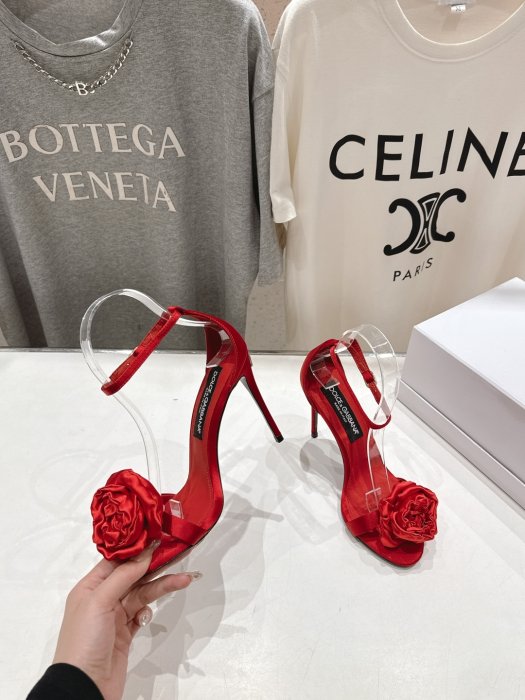 Босоніжки фото 4