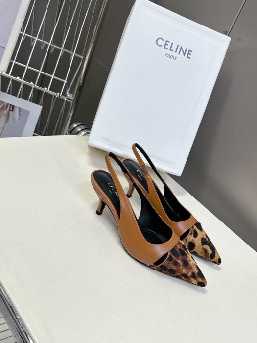 Босоножки фото 2