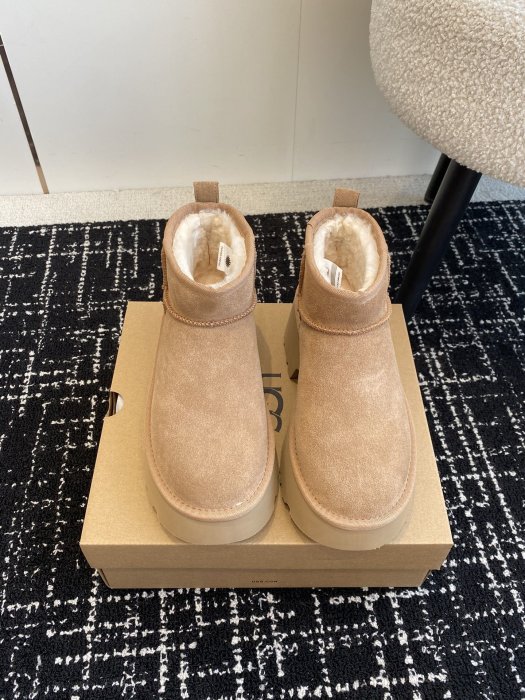 Ugg boots women's