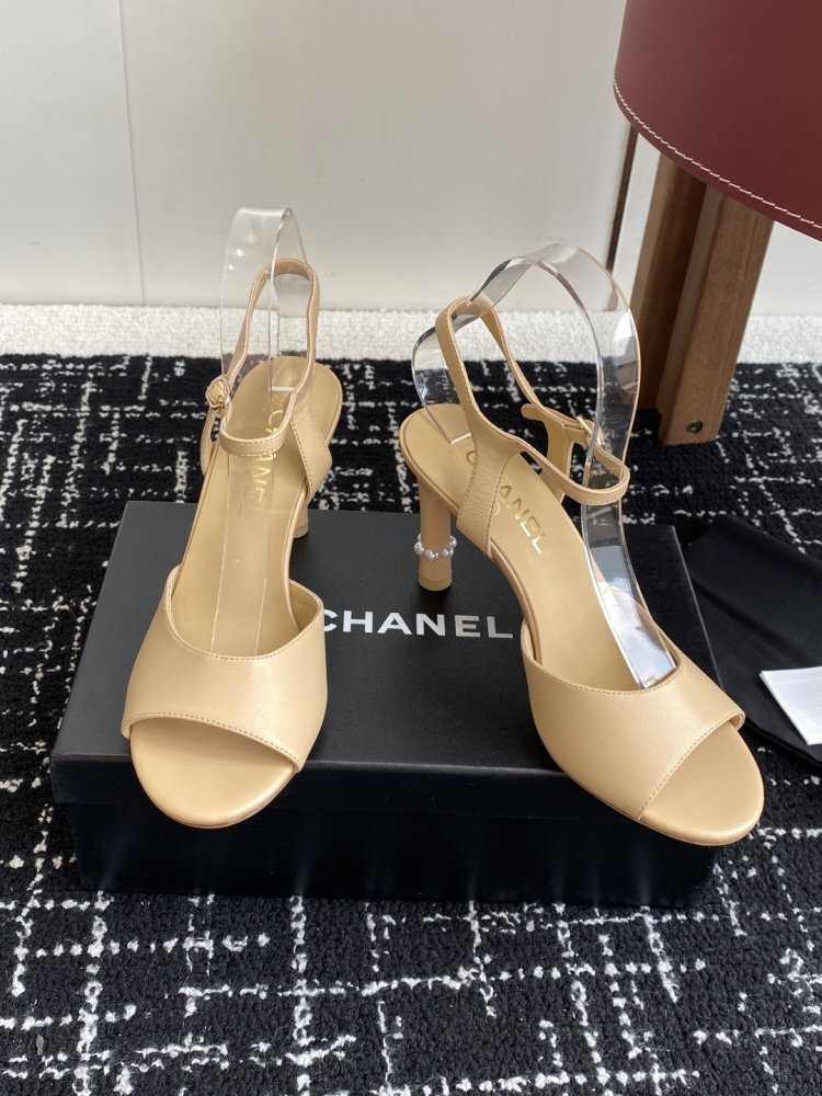 Босоножки фото 4