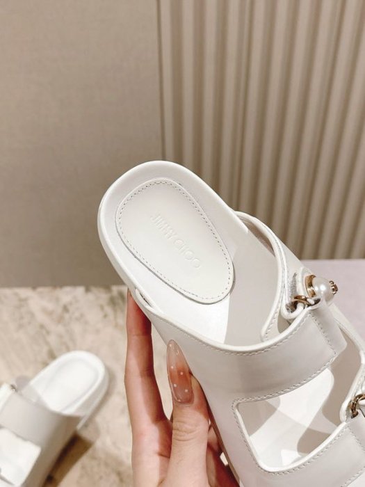 Шльопанці жіночі фото 5