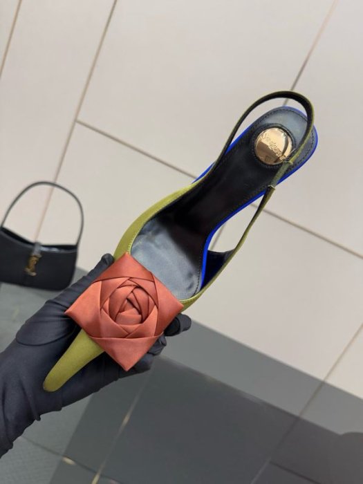 Босоножки фото 4