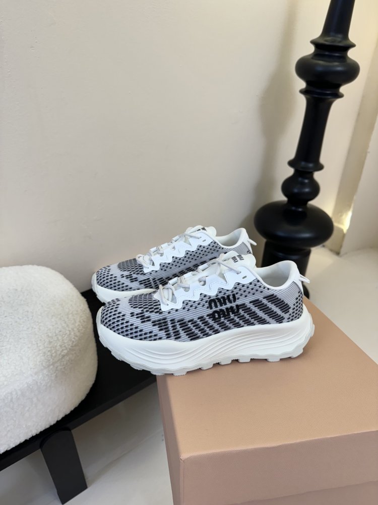 Sneakers women's фото 5