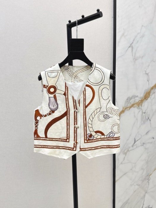 Costume female фото 2