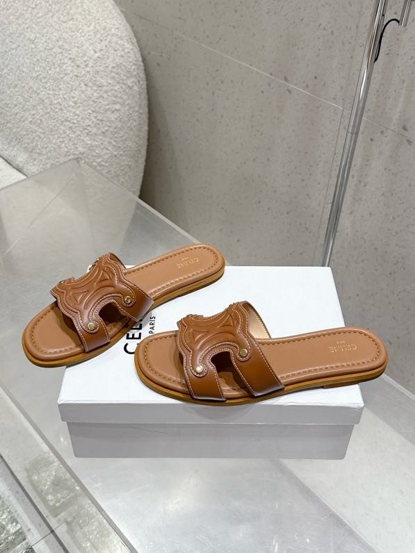 Шлепанцы женские фото 4