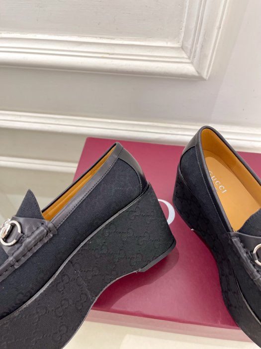 Туфлі жіночі фото 7