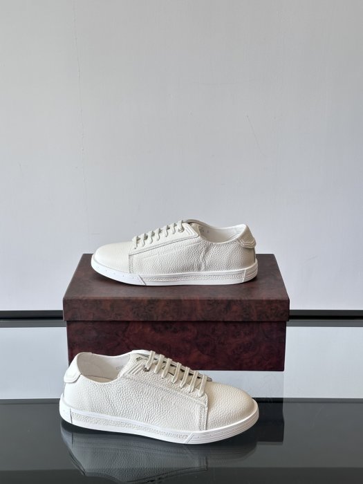 Кроссовки фото 4