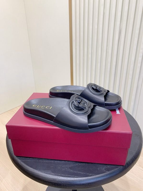 Шлепанцы женские фото 2