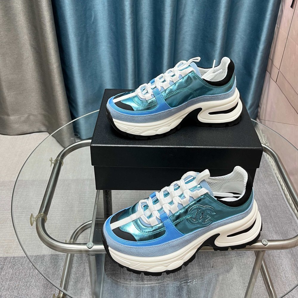 Кроссовки женские фото 7