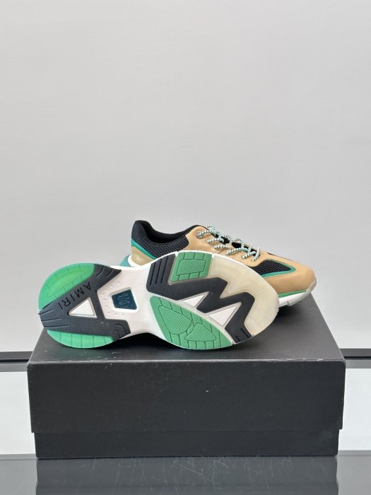 Кросівки чоловічі фото 9