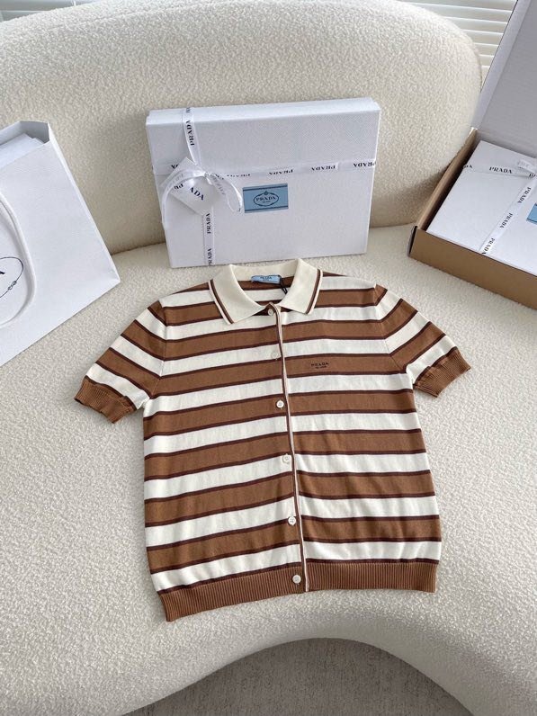 T-shirt women's фото 2