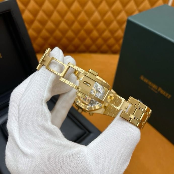 Часы наручные Royal Oak 41 мм 26240BA.00.1320BA.02 фото 7