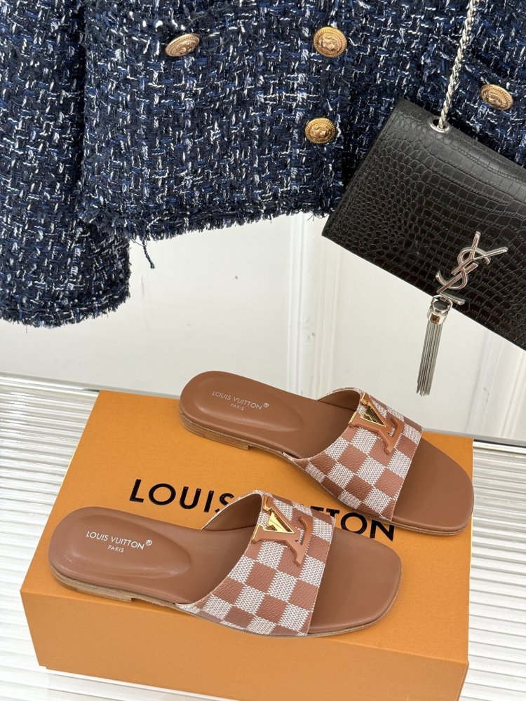 Шлепанцы женские фото 3