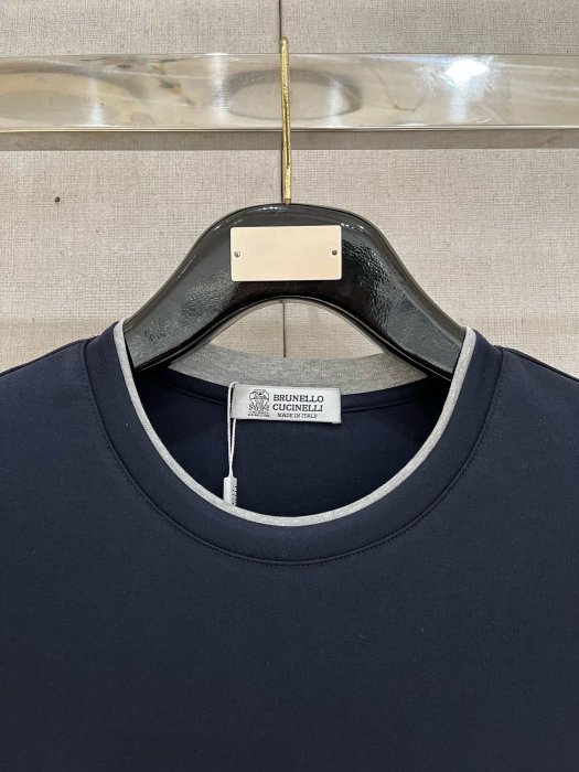 T-shirt men's фото 2