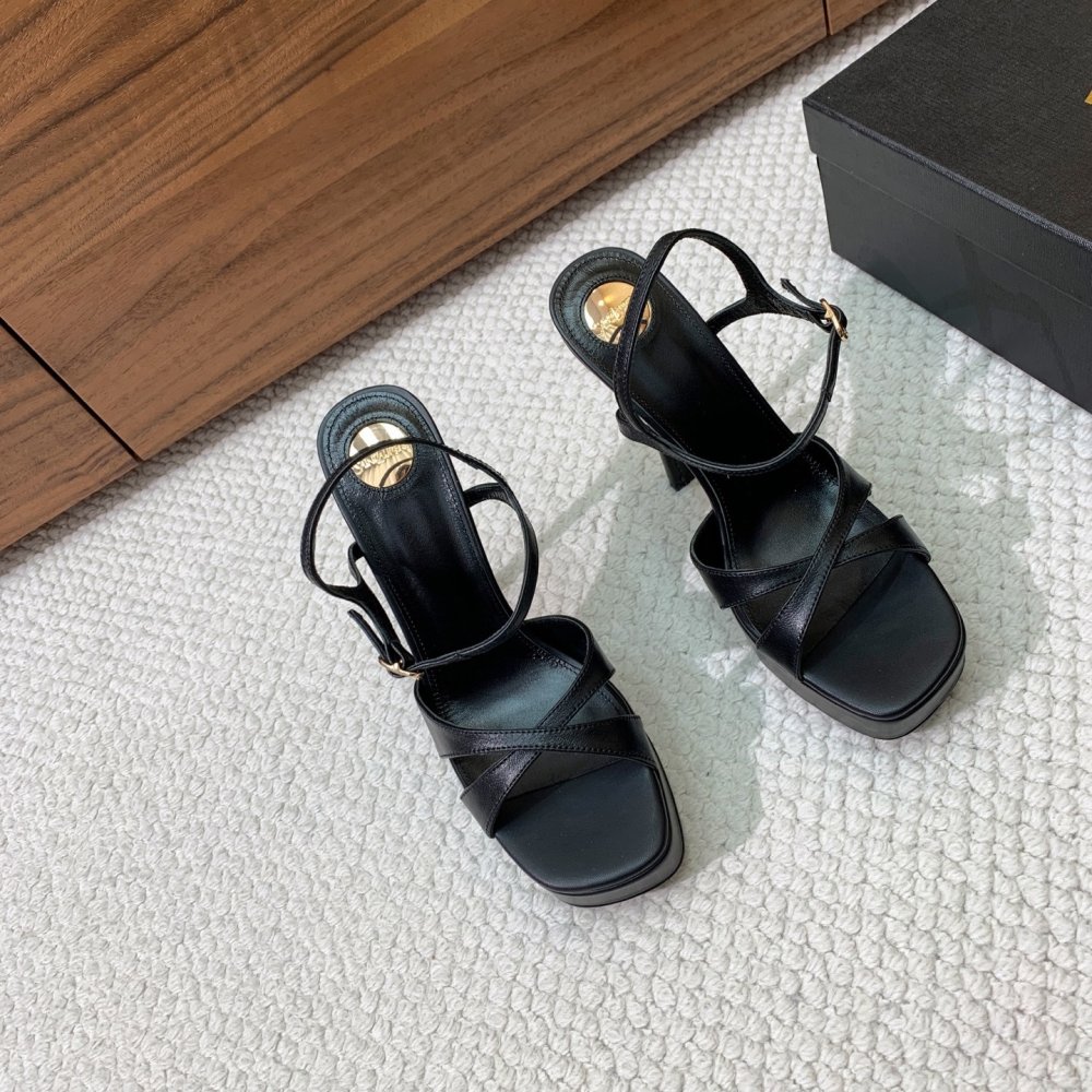 Босоножки фото 4