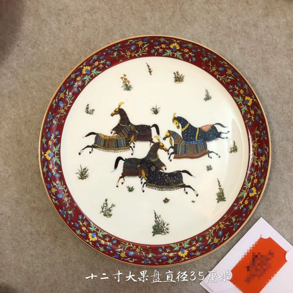 Набор посуды серии Eastern Horse из 28 элементов, фарфор фото 3