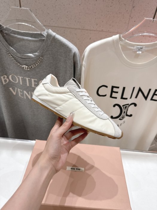 Кроссовки фото 5