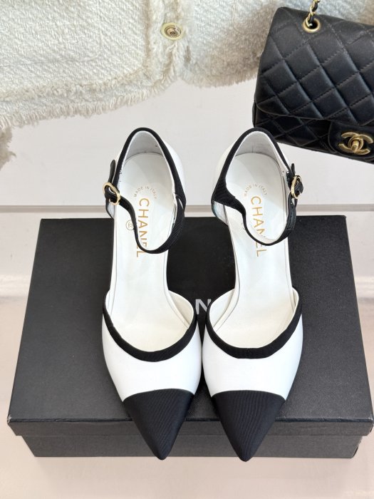 Босоножки фото 4