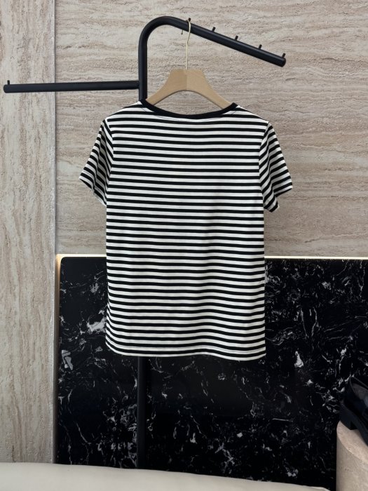 T-shirt women's фото 2