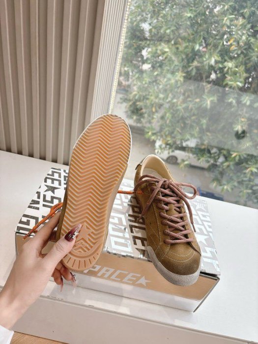 Кроссовки Golden Goose фото 6