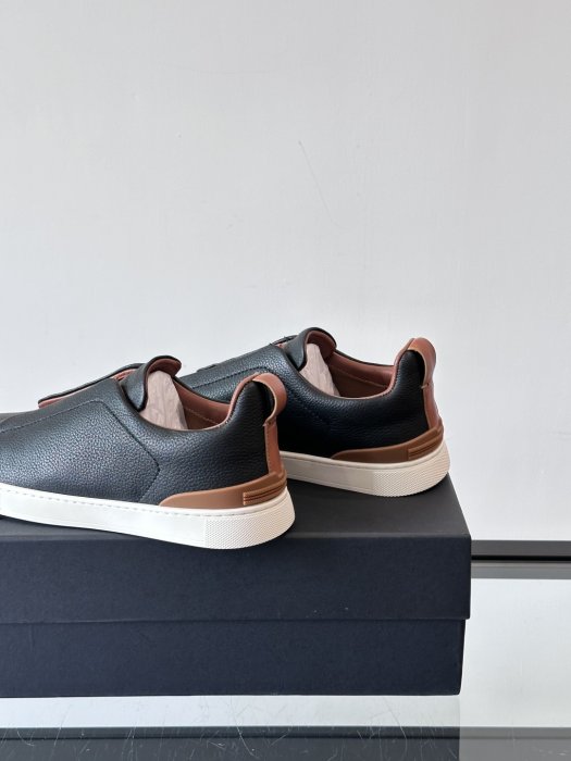 Кросівки чоловічі фото 8