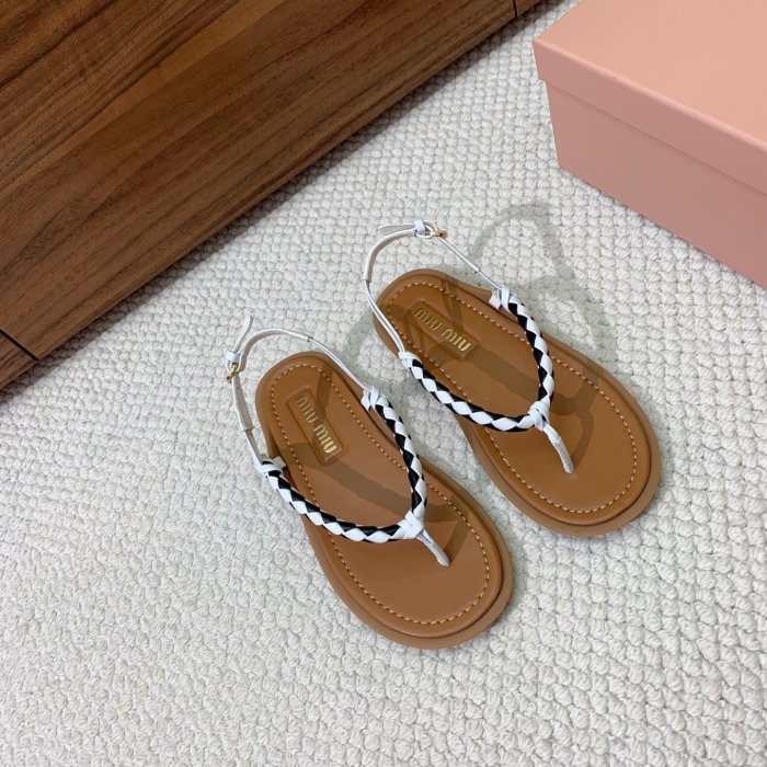 Сандалі жіночі фото 2