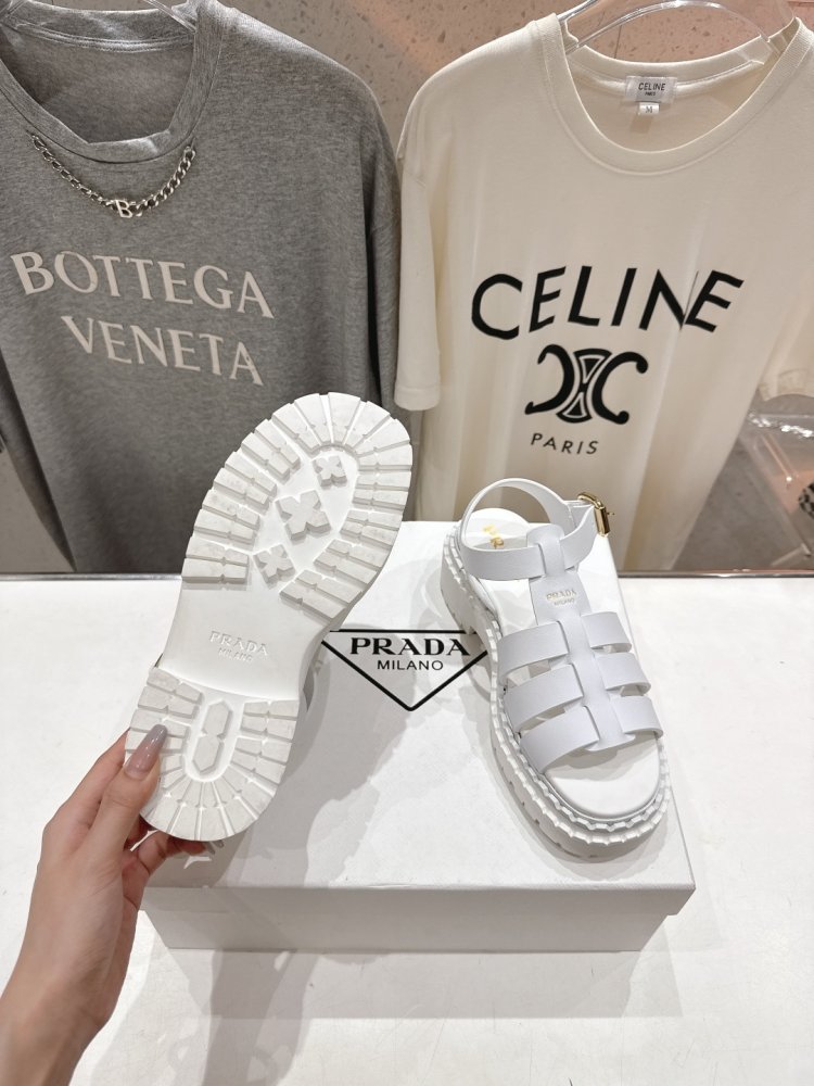 Сандалі жіночі фото 9