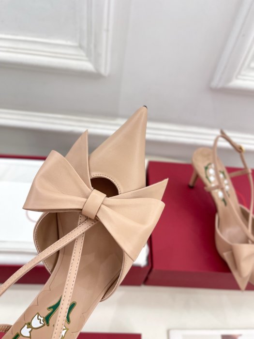 Босоножки фото 6