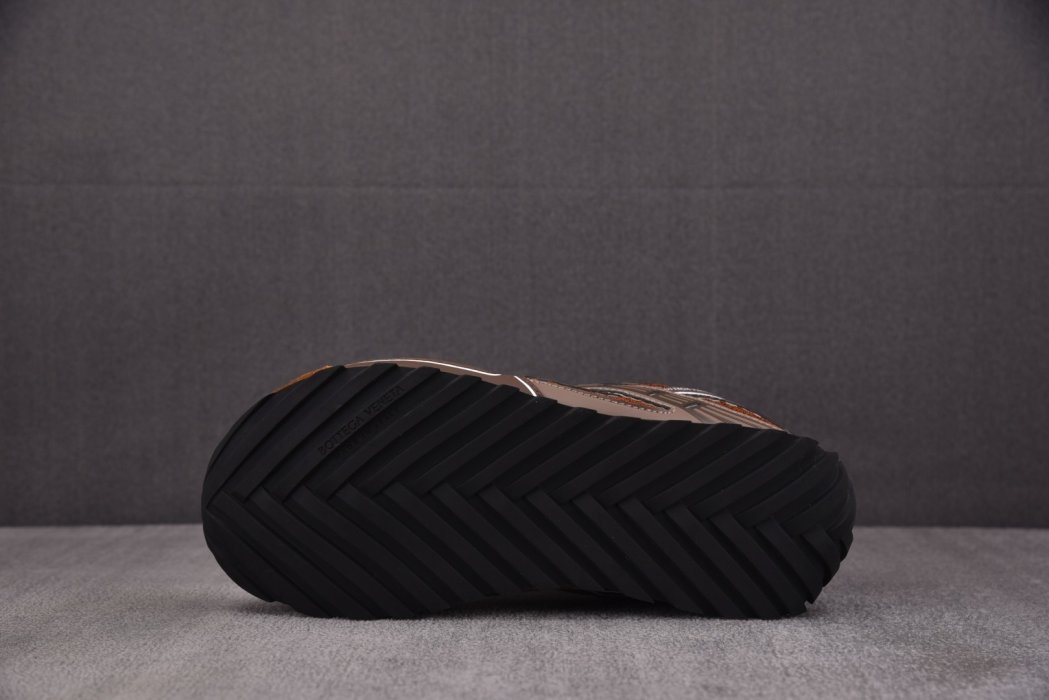 Кроссовки Bottega Veneta Orbit фото 4