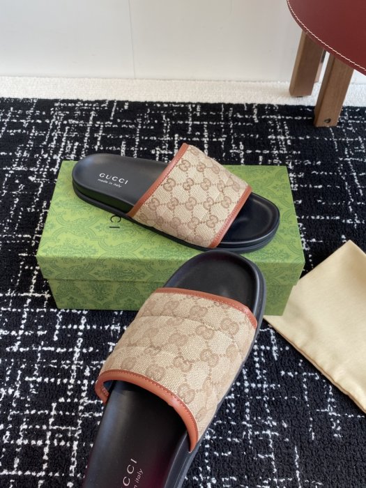 Шлепанцы фото 6