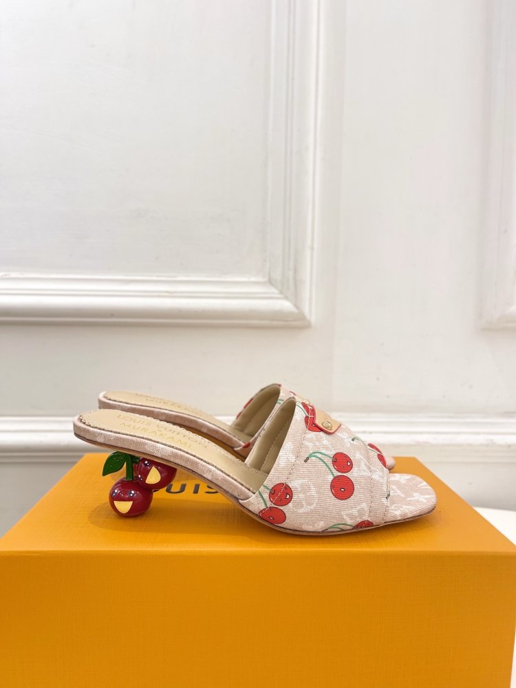 Босоножки фото 2