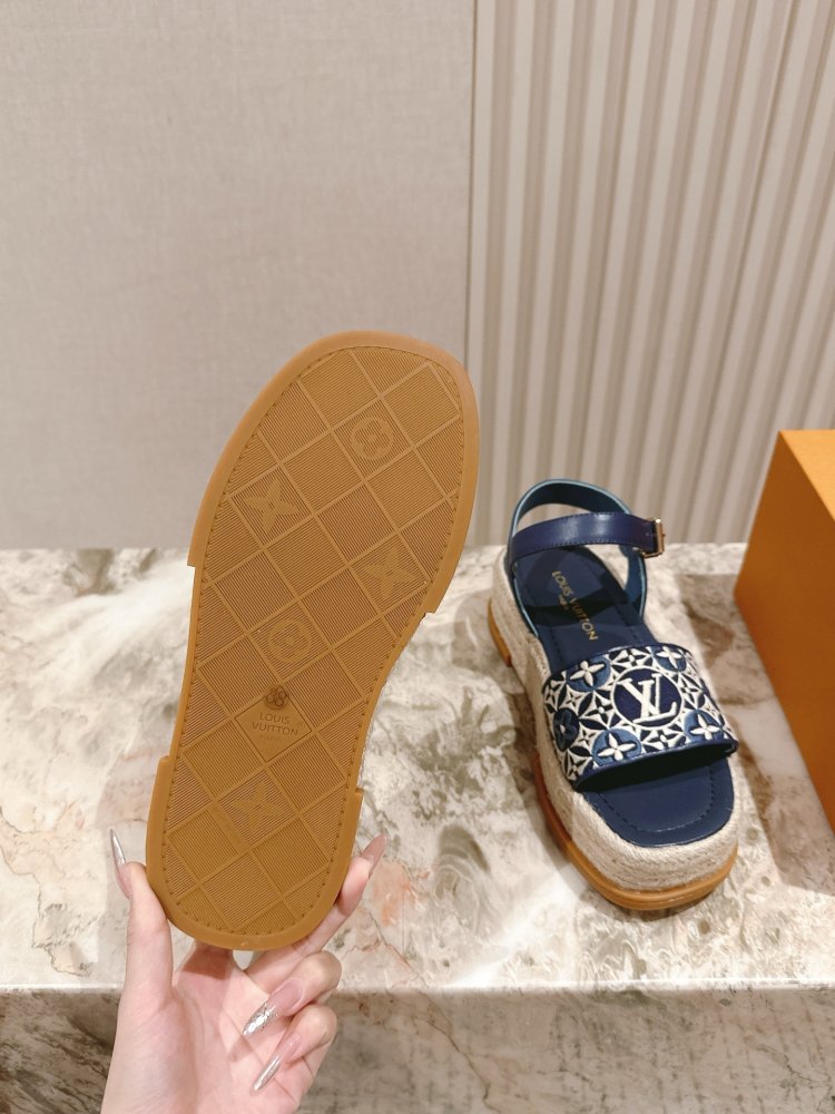 Сандалии женские фото 6