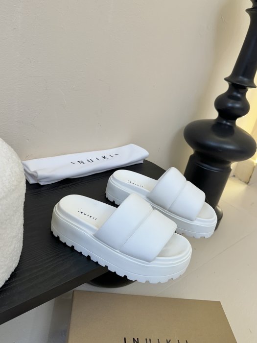 Шльопанці фото 2