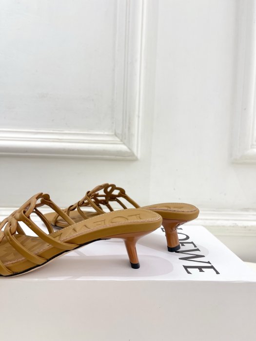 Босоножки фото 8