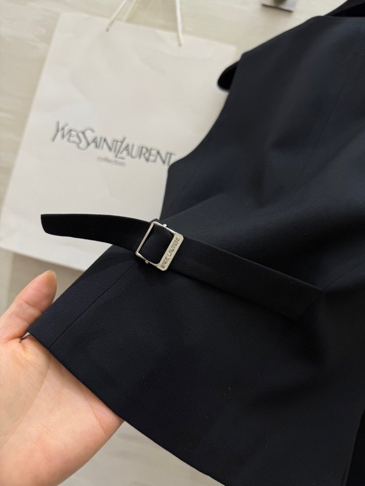 Костюм вовняний жіночий фото 8