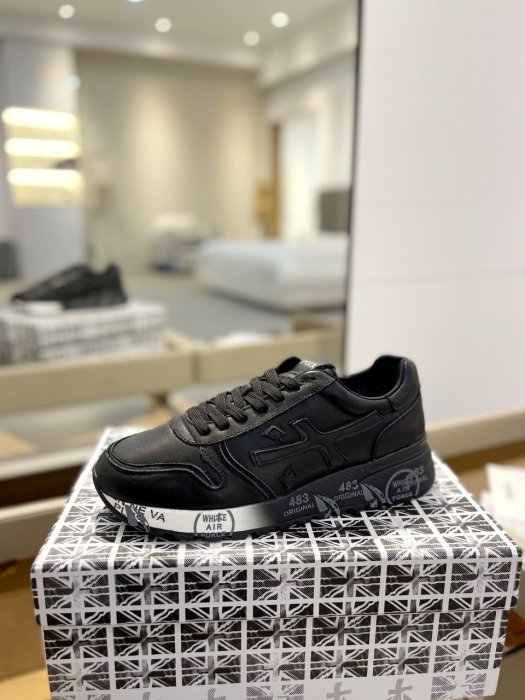 Sneakers Premiata Lander Trainers